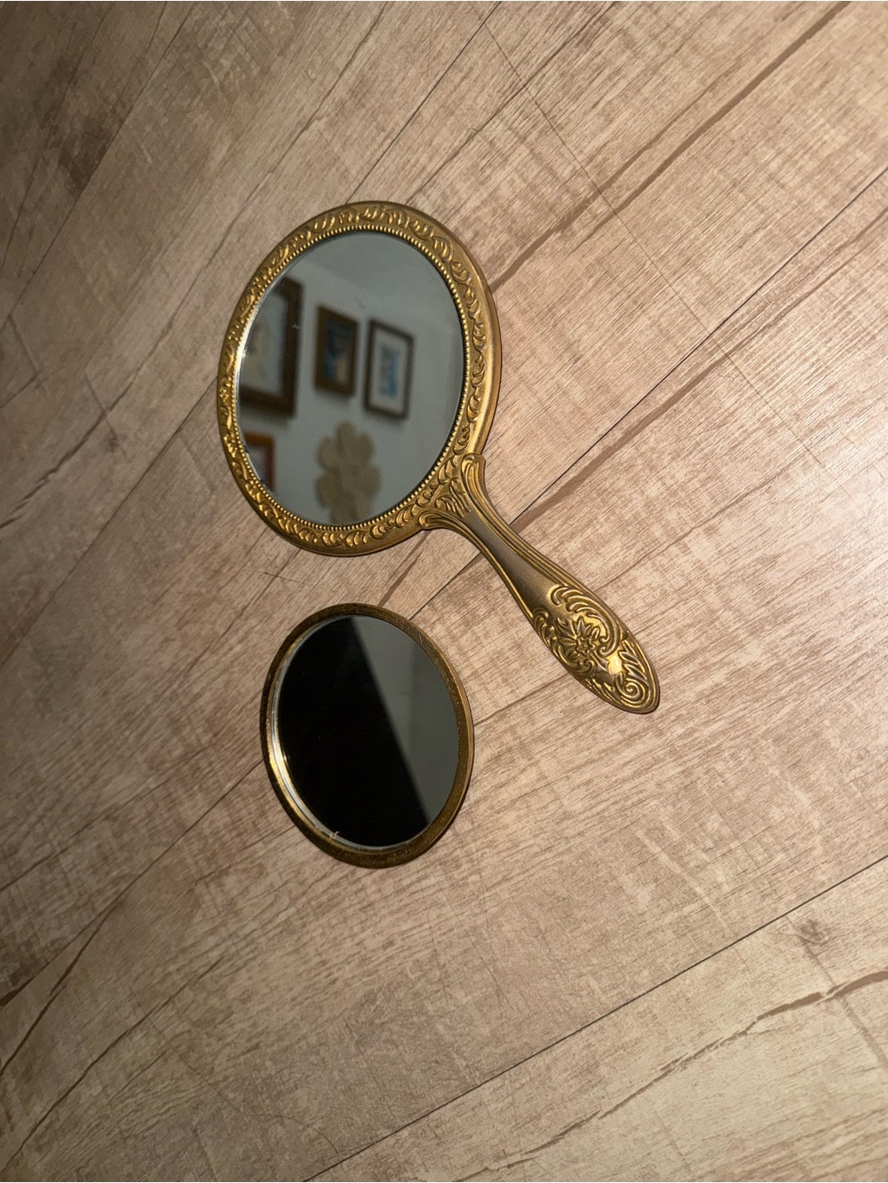 Vintage-Style Gold Hand Mirror with Matching Compact - Elegant Vanity Accent